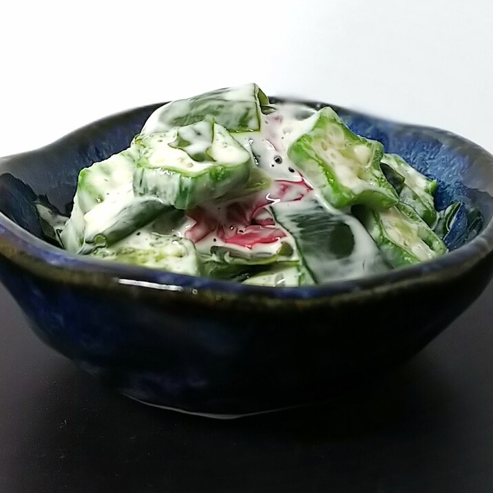 にんにく&西京みそが隠し味⚝オクラと海藻のサラダ